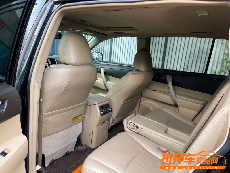 济宁14年丰田汉兰达5