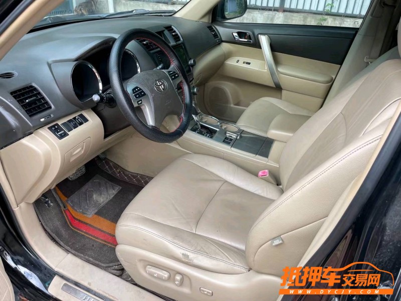 济宁14年丰田汉兰达3