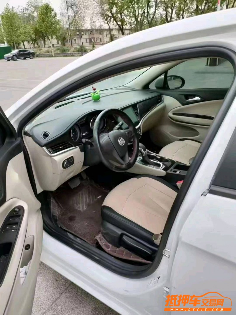 烟台19年别克威朗4