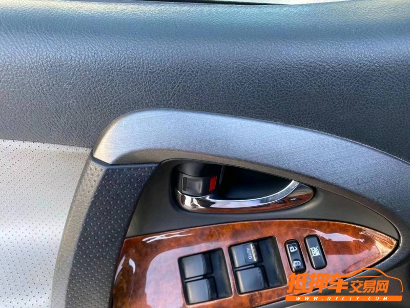 沈阳10年丰田RAV49