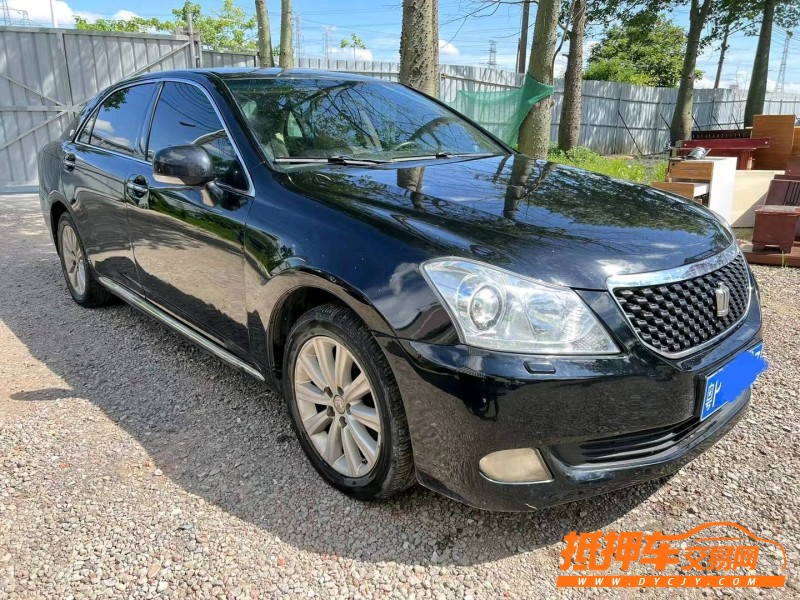 廣州11年豐田皇冠2
