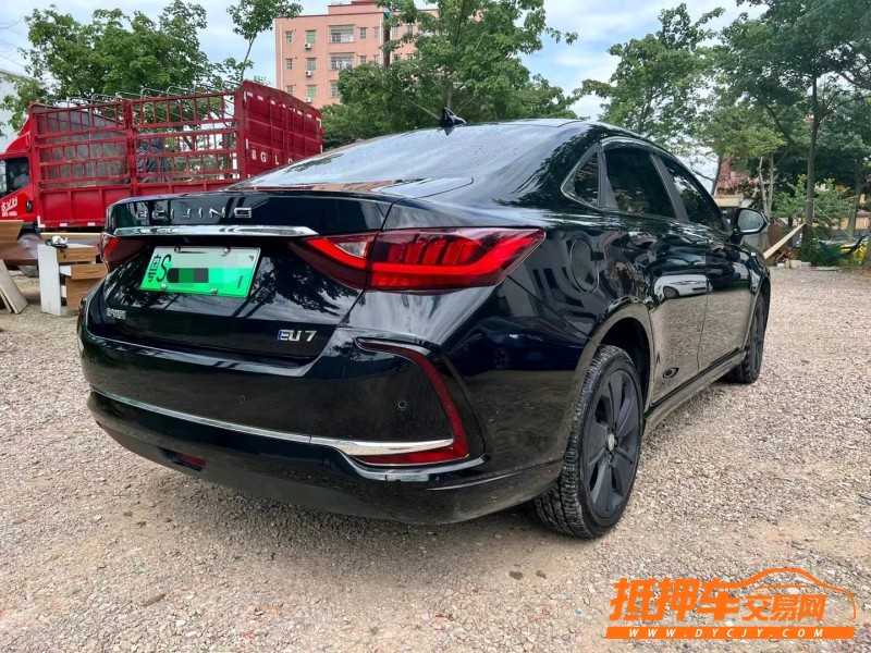 廣州21年北汽新能源EU系列8
