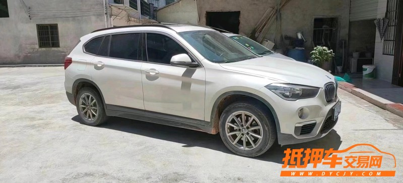 北京19年宝马X12
