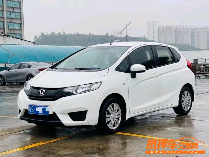 东莞15年本田飞度3