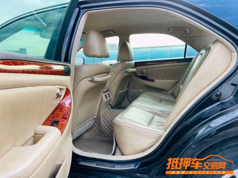 东莞06年丰田皇冠4