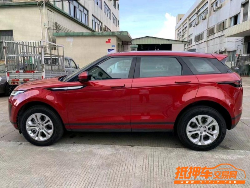 中山21年路虎极光3