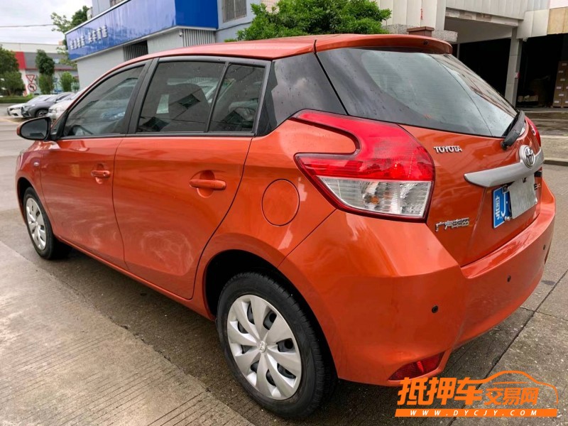 中山16年丰田YARiS L 致炫5