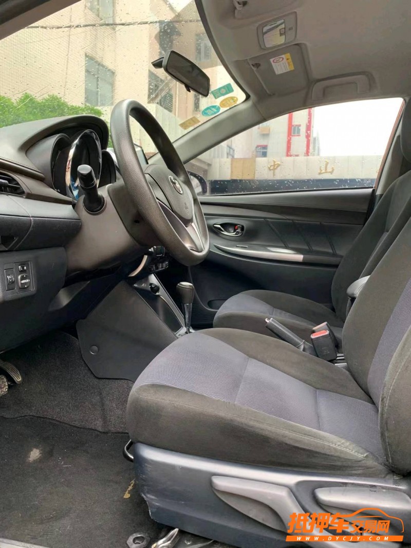 中山16年丰田YARiS L 致炫9