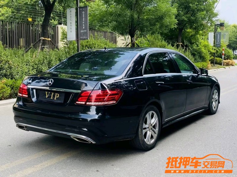 聊城13年奔驰E8