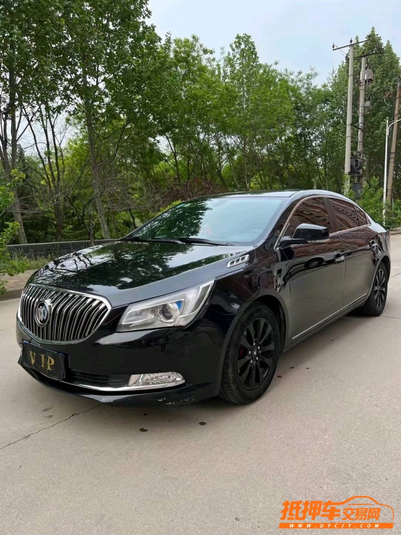 邢台15年别克君越8