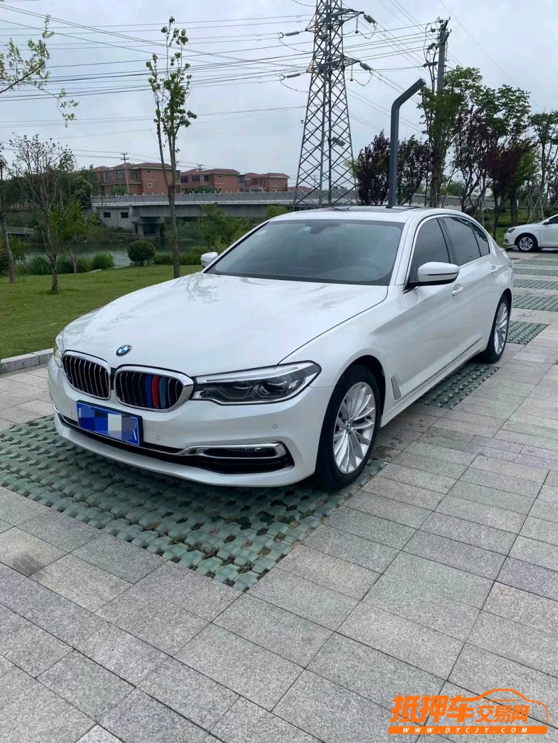 徐州19年宝马5系3
