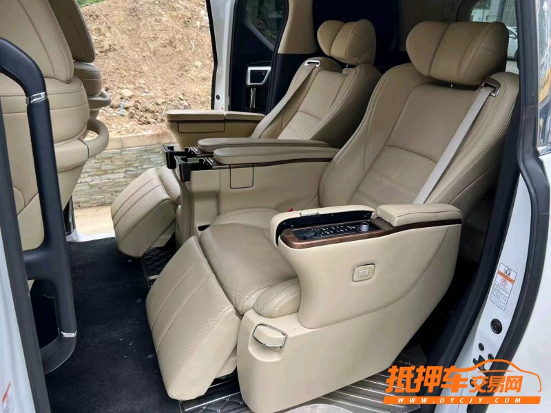 徐州17年丰田埃尔法5