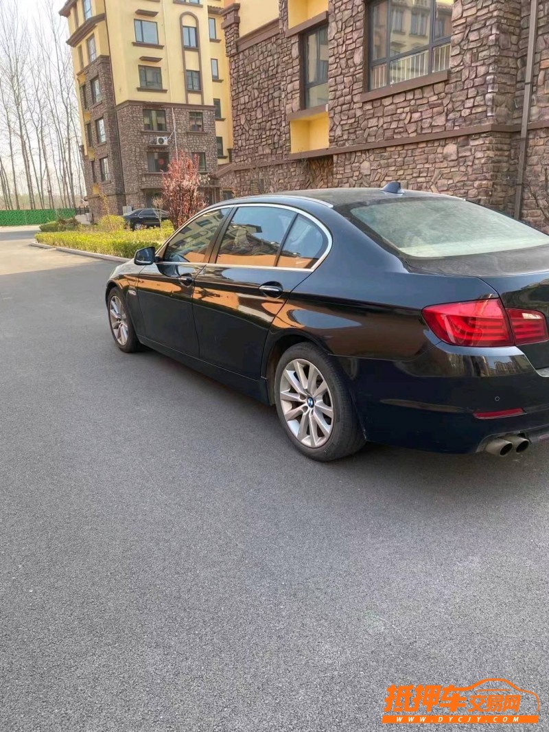 济宁13年宝马5系4