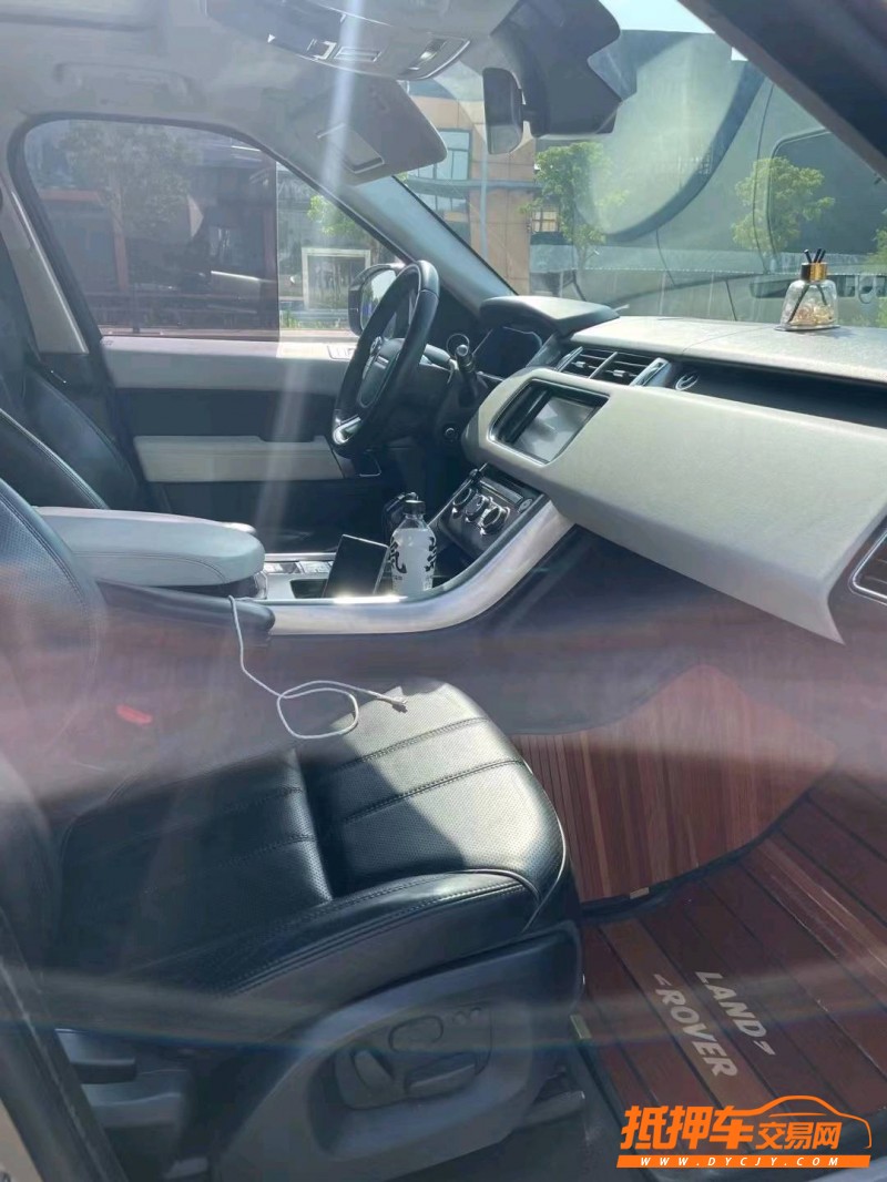 徐州14年路虎揽胜运动8