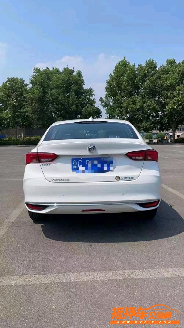 枣庄22年别克威朗3