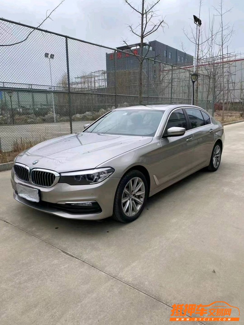 徐州17年宝马5系3