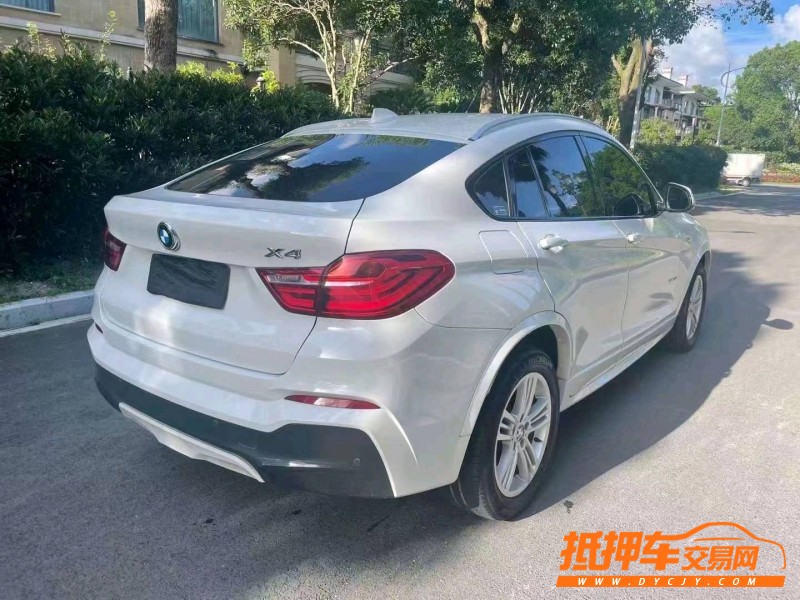 北京18年宝马X47