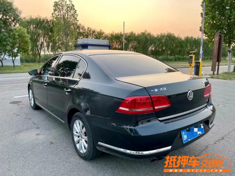 潍坊17年大众迈腾4