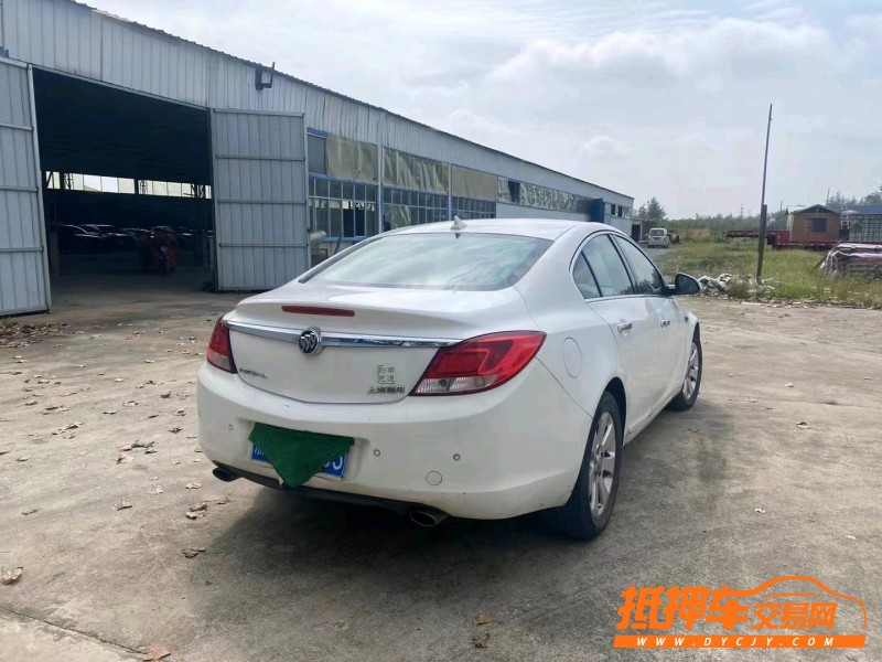 徐州12年别克君威7