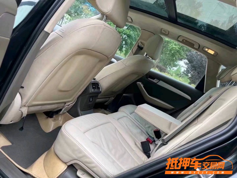 煙臺12年奧迪Q55