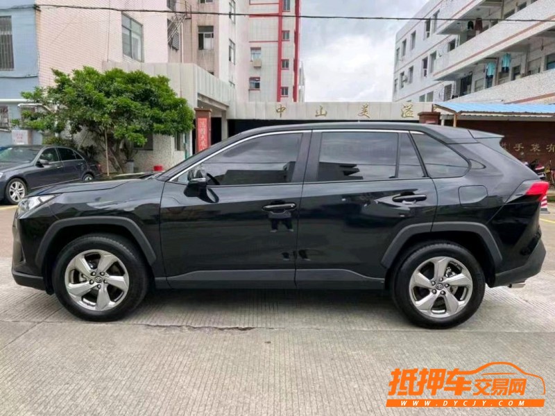 中山22年丰田RAV43
