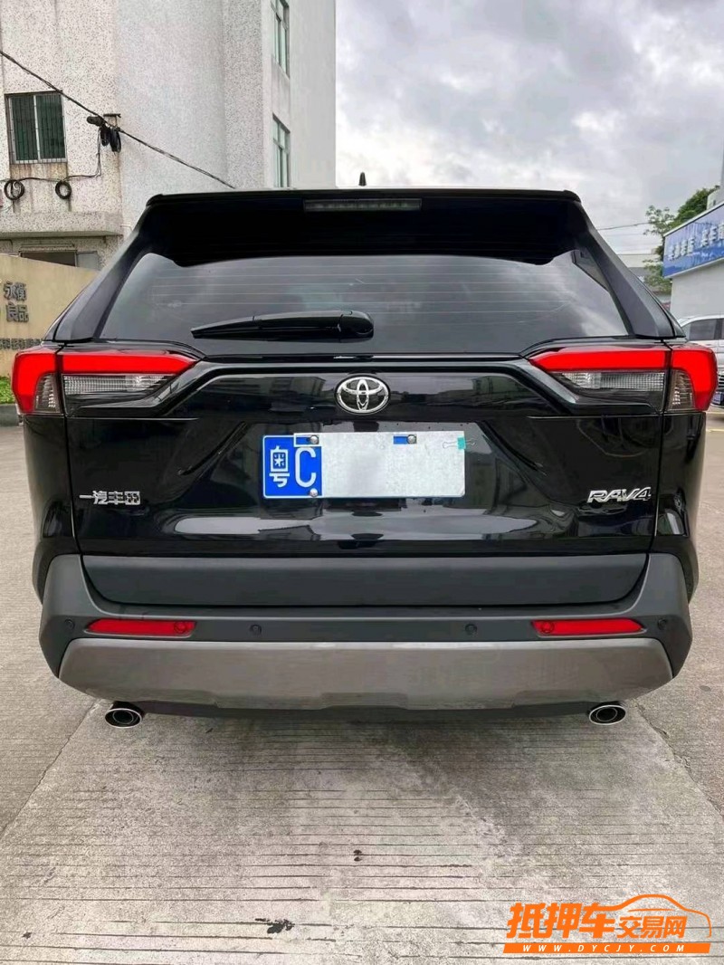 中山22年丰田RAV44