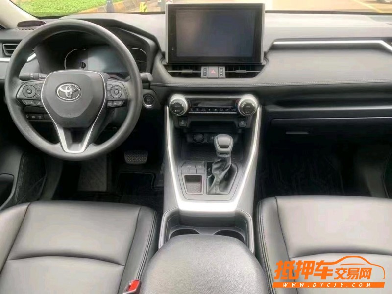 中山22年丰田RAV48