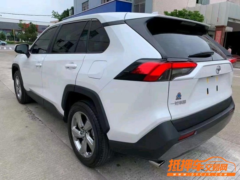 中山22年丰田RAV46