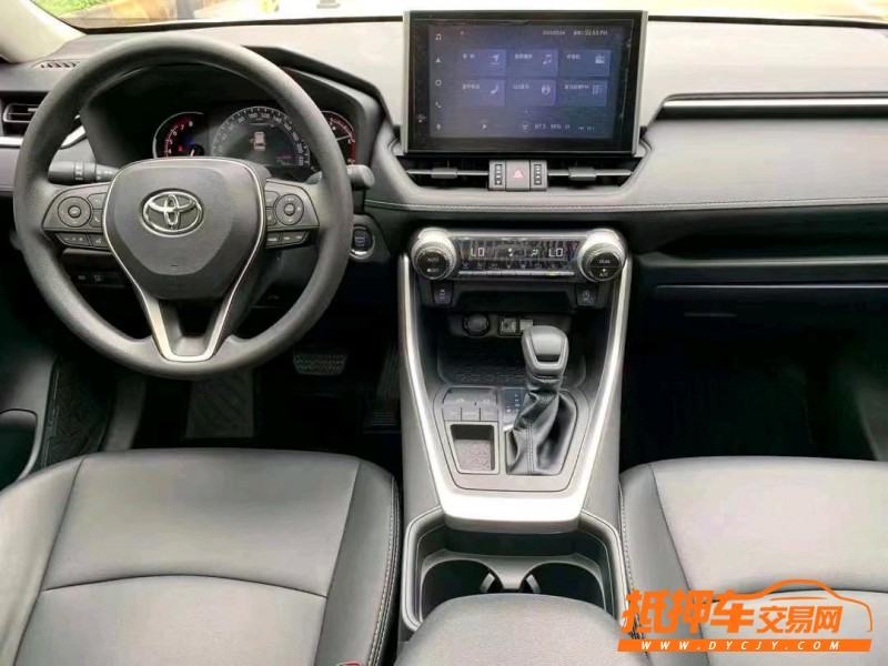 中山22年丰田RAV48