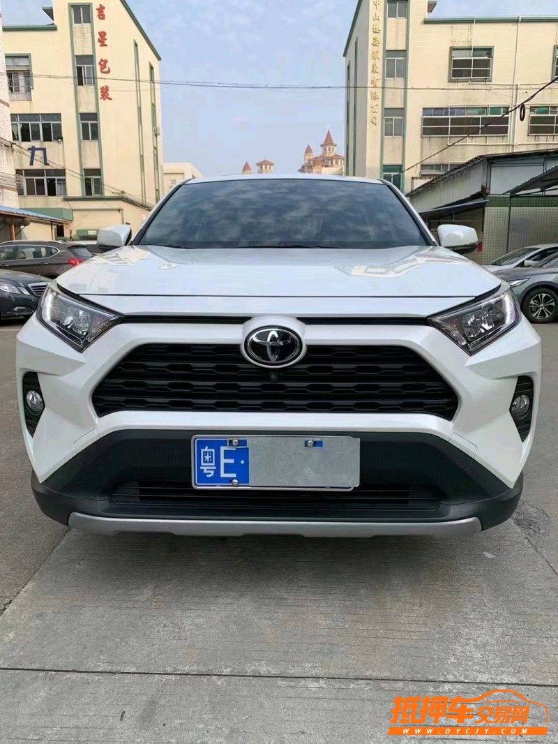 中山21年丰田RAV41