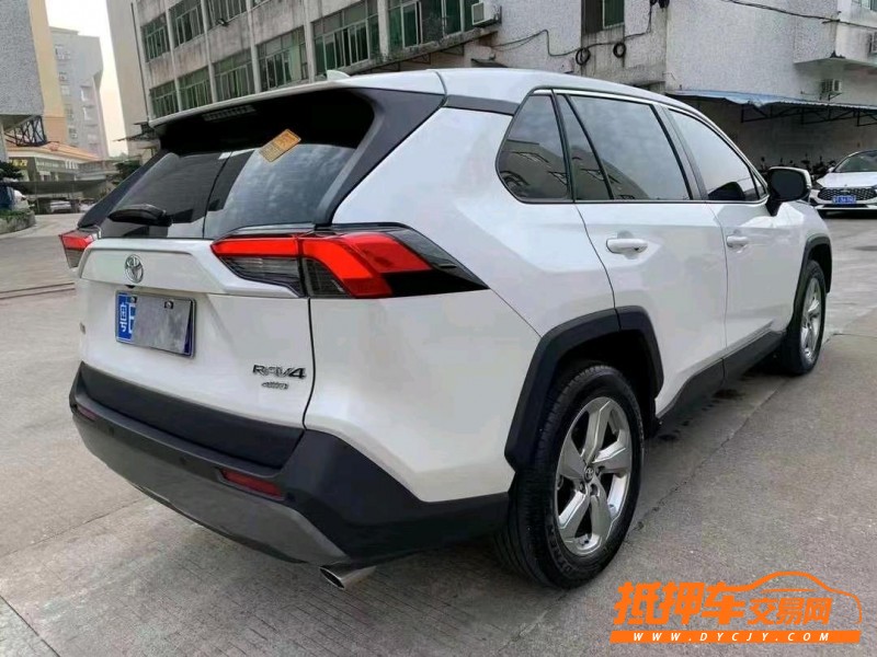 中山21年丰田RAV45