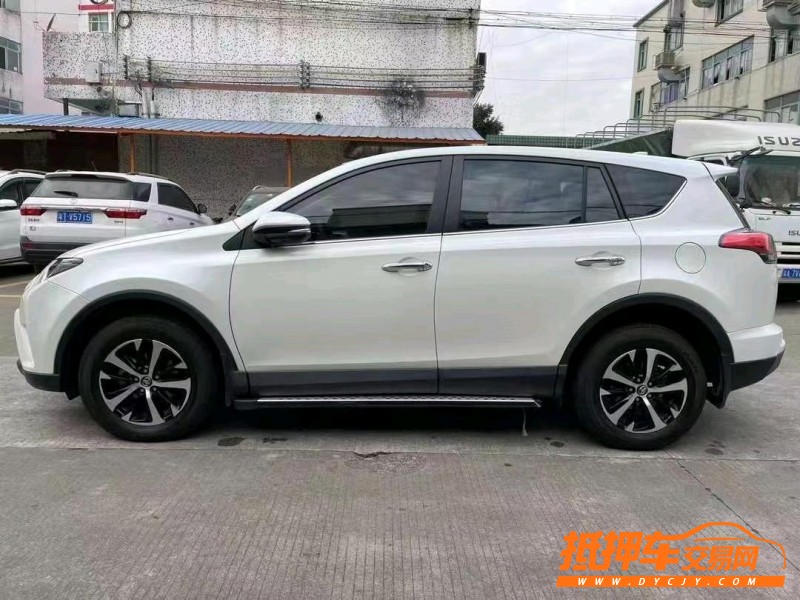 中山19年丰田RAV43