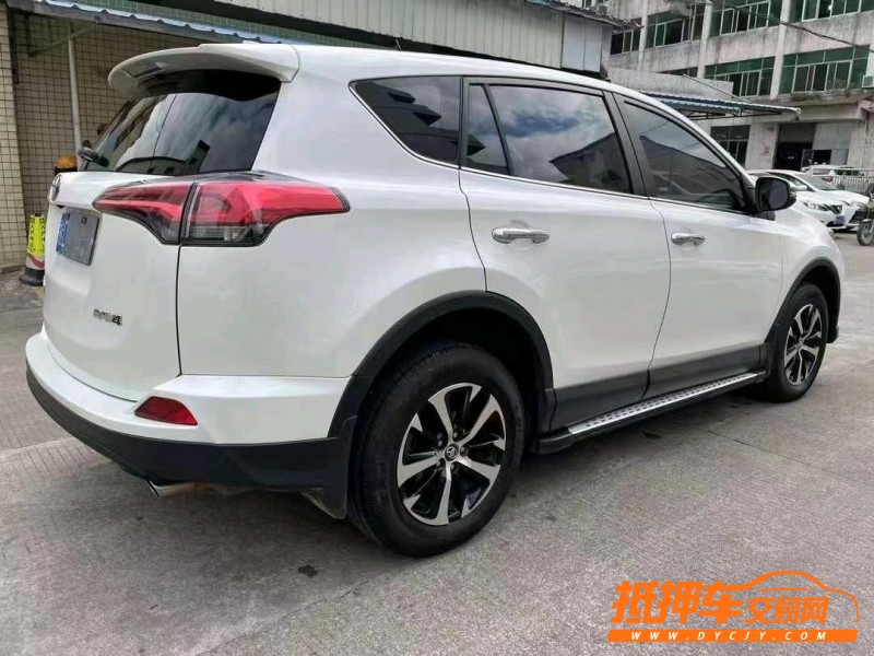 中山19年丰田RAV45