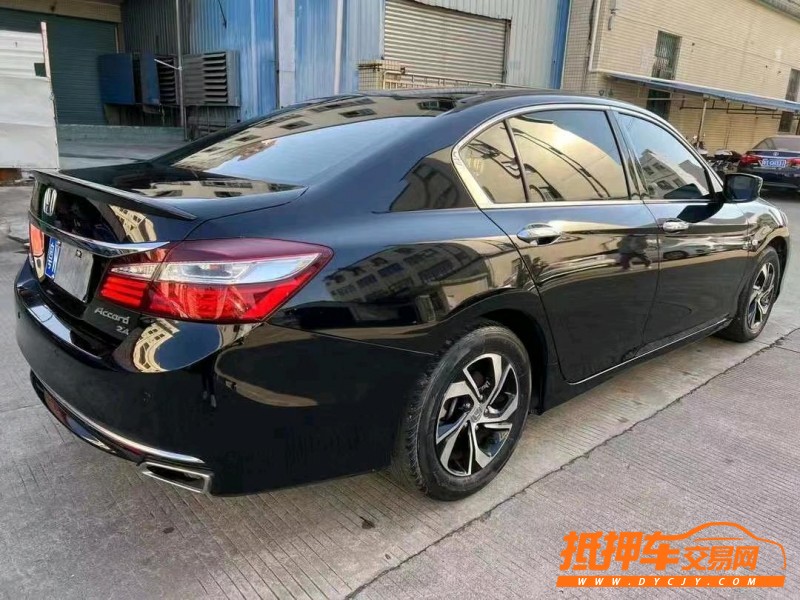 中山17年本田雅阁6