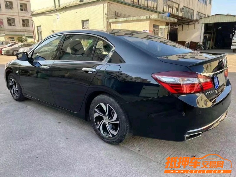 中山17年本田雅阁5