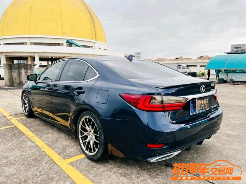 东莞16年雷克萨斯ES7