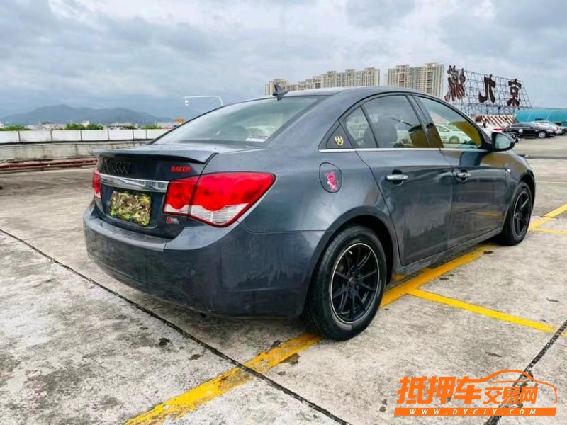 东莞11年雪佛兰科鲁兹8