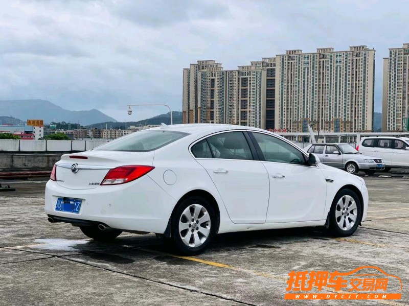 东莞12年别克君威8