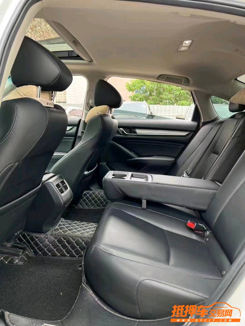 宜春20年本田雅阁3