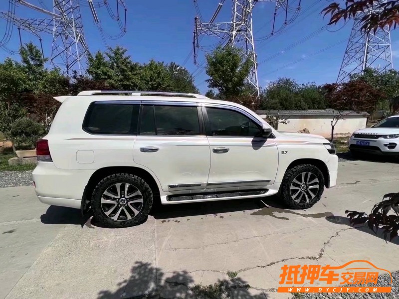 济宁18年丰田兰德酷路泽3