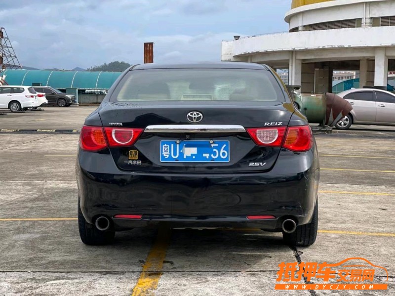 东莞11年丰田锐志6