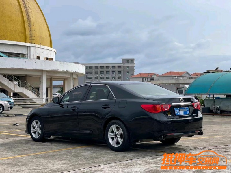 东莞11年丰田锐志9