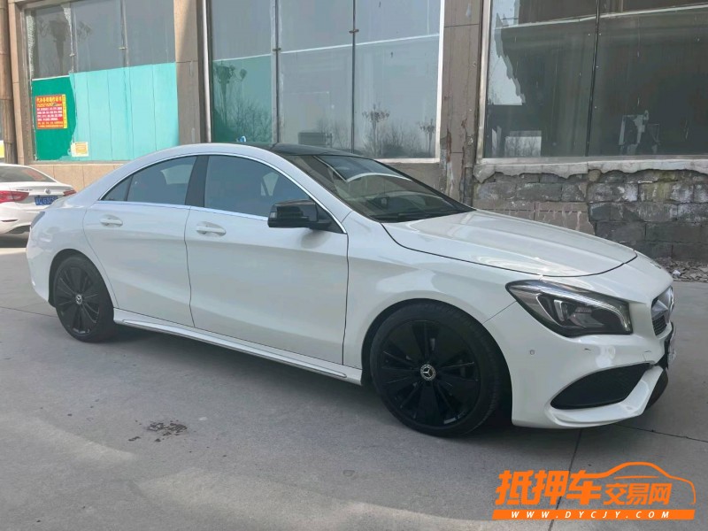 徐州17年奔驰CLA3