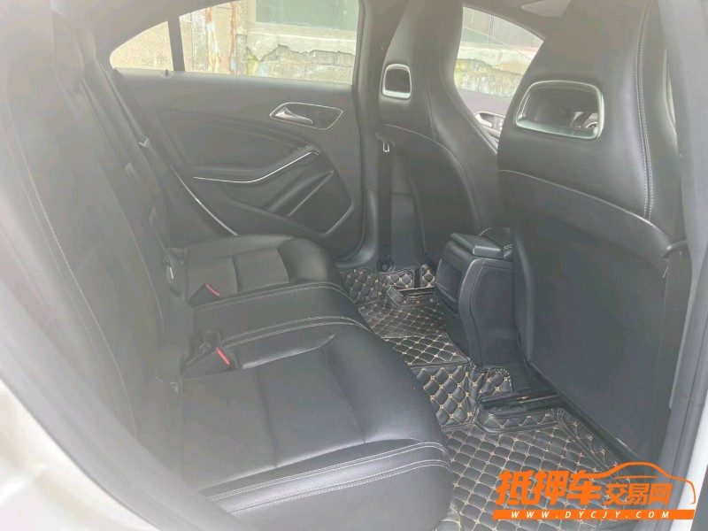 徐州17年奔驰CLA5