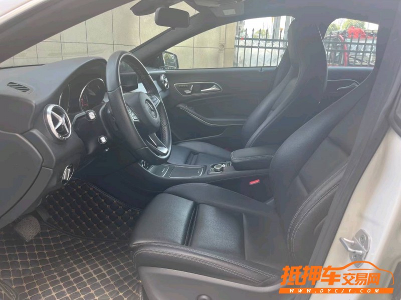 徐州17年奔驰CLA7