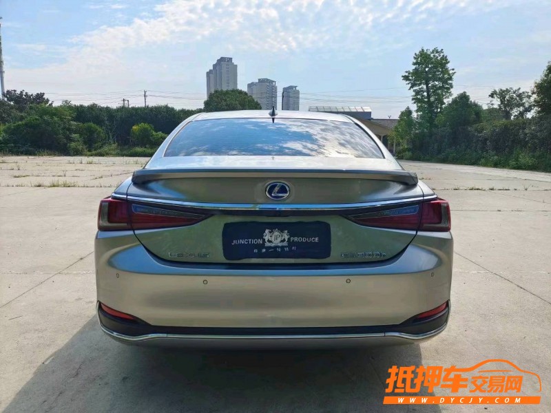 北京20年雷克萨斯ES9