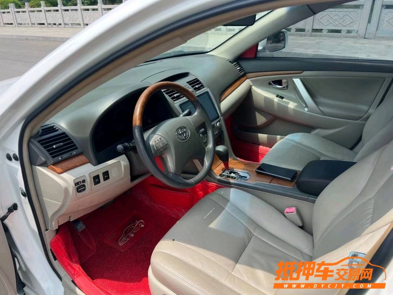 徐州11年丰田凯美瑞7