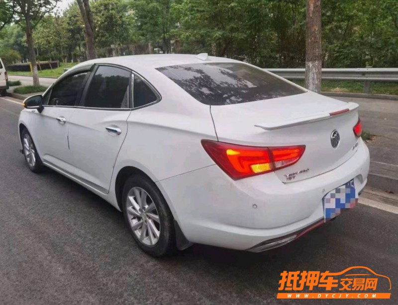 北京19年别克威朗4