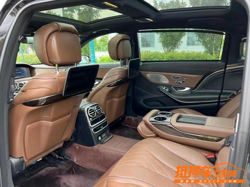 盐城18年奔驰迈巴赫S级5