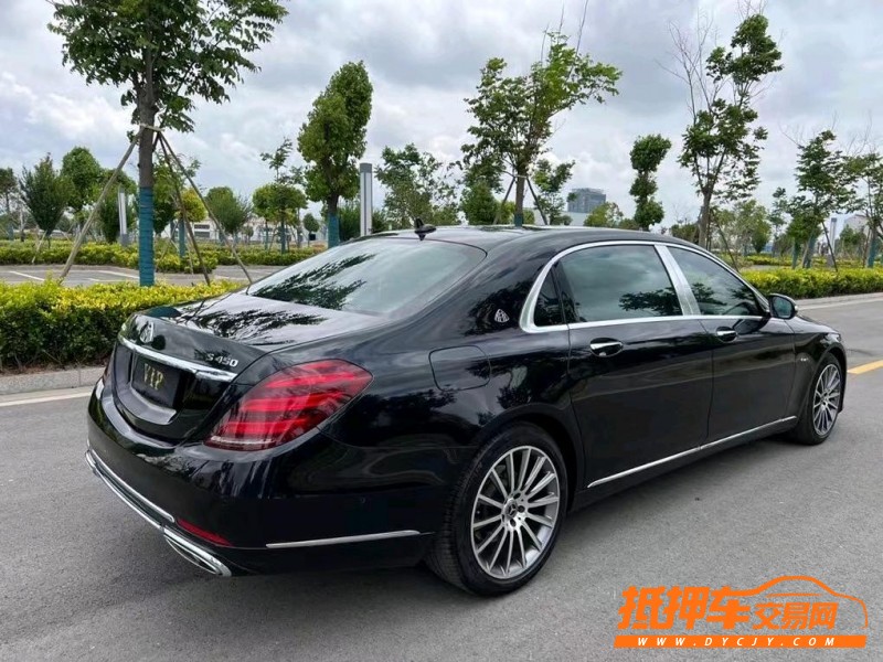 盐城18年奔驰迈巴赫S级8